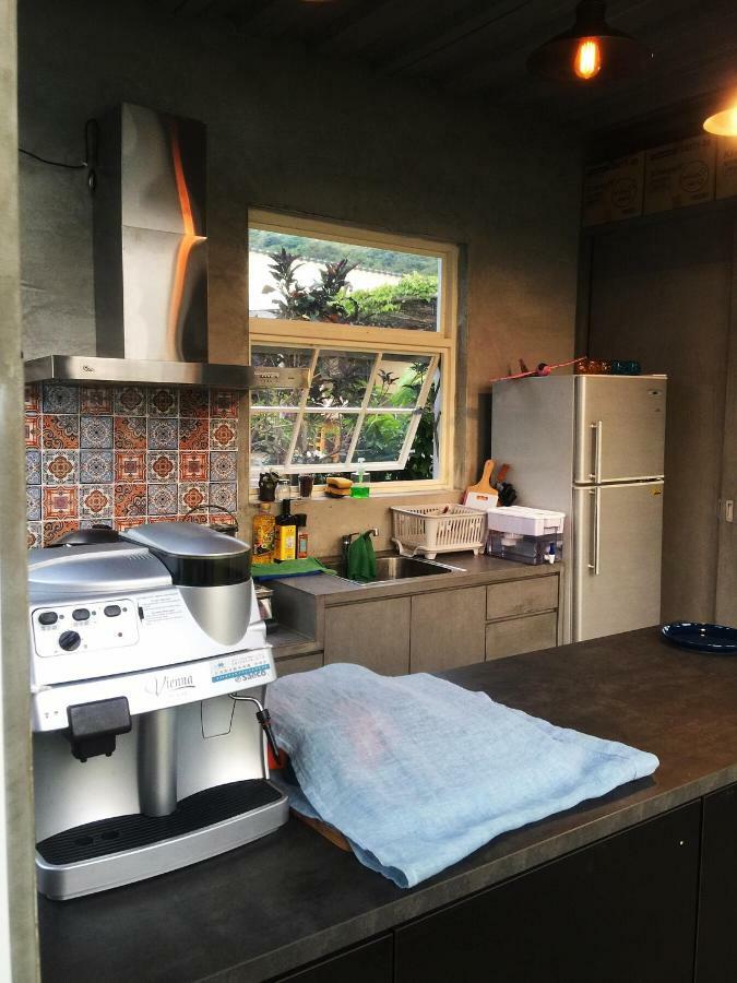 Mooning The Hill Apartment Manzhou Exterior photo